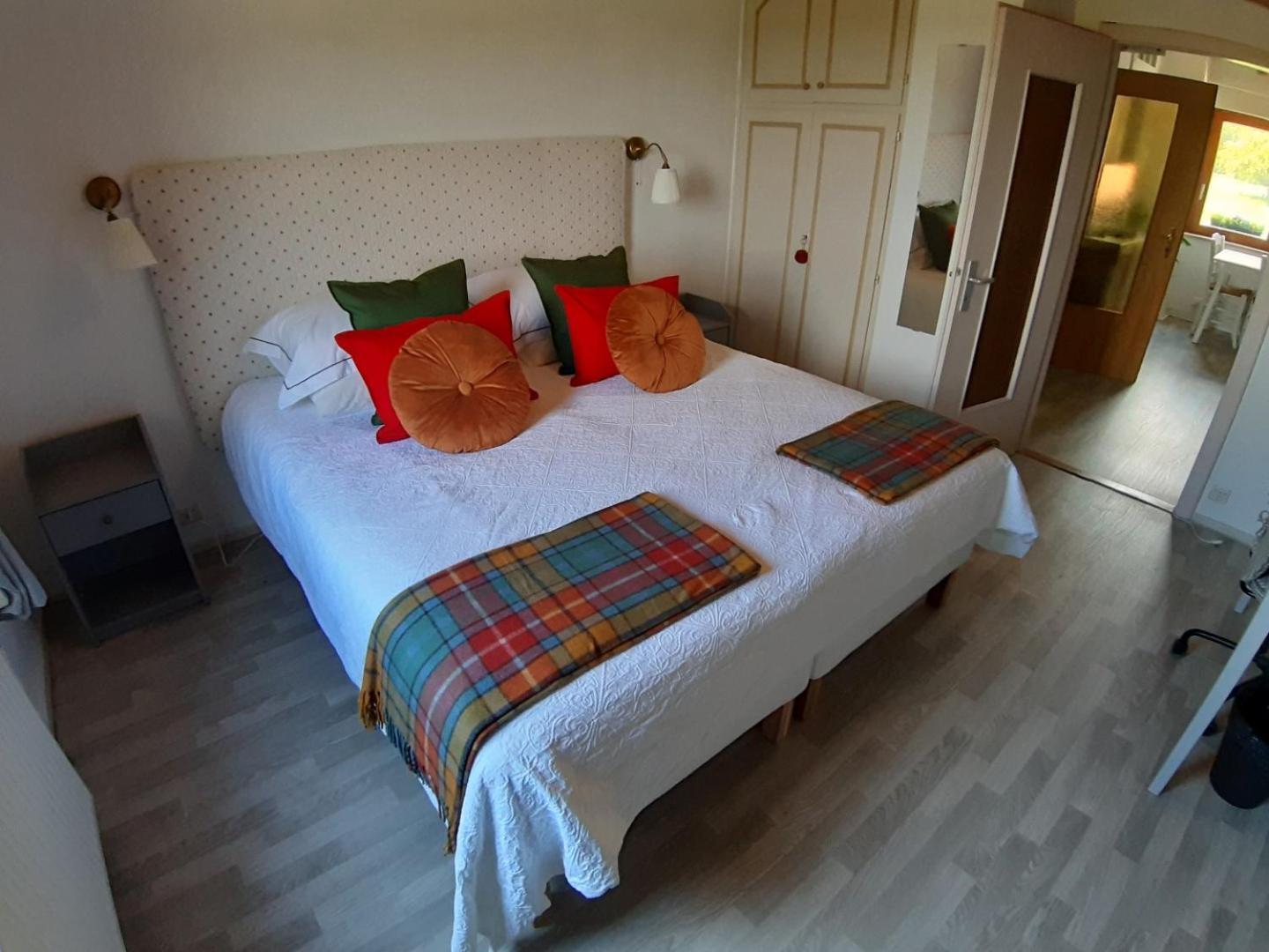 Dandelion Bed & Breakfast Рибовиль Экстерьер фото